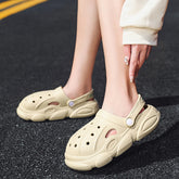 Chanclas grandes y modernas con puntera gruesa para hombre